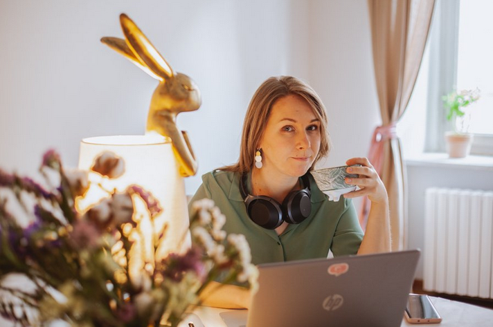 [Екатерина Оаро] Пишем сериал в соцсетях: секреты захватывающего текста (2022)